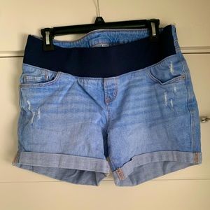 Old Navy Maternity Jean Shorts, size 8